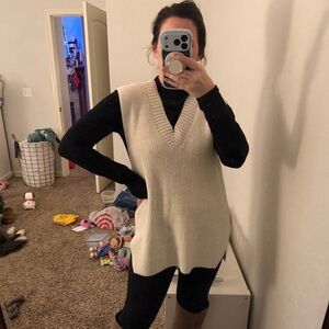 Gianni Bini Cream V-Neck Sweater Vest